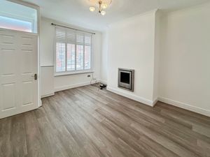 Lounge- click for photo gallery